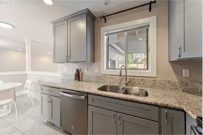 17929 SE Clay St, Portland, OR 97233 - Photo 12