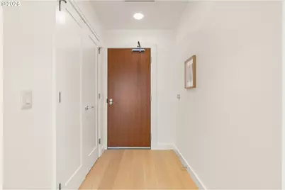 841 S Gaines St #816, Portland, OR 97239 - Photo 22