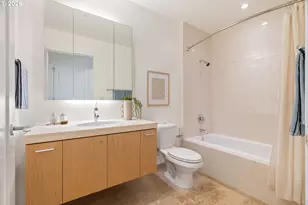 841 S Gaines St, Portland, OR 97239 - Photo 20