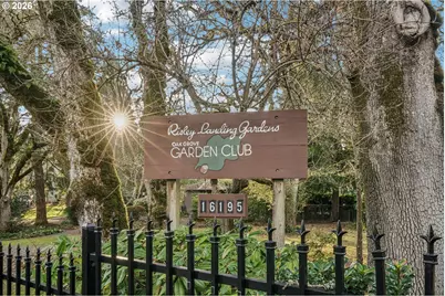 16010 SE Lisa Ln, Milwaukie, OR 97267 - Photo 32