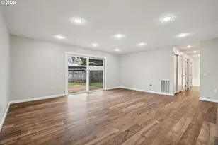 16010 SE Lisa Ln, Milwaukie, OR 97267 - Photo 8