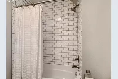 121 NE Knott St, Portland, OR 97212 - Photo 18