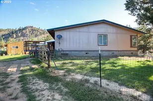 32290 Rice Rd, Unity, OR 97884 - Photo 16