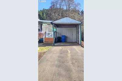 1200 E Central Ave #128, Sutherlin, OR 97479 - Photo 2