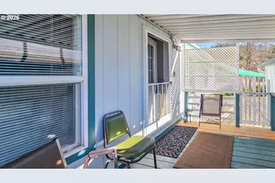 1200 E Central Ave #128, Sutherlin, OR 97479 - Photo 4