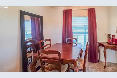 1200 E Central Ave #128, Sutherlin, OR 97479 - Photo 10