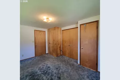 47858 W 1st St, Oakridge, OR 97463 - Photo 18