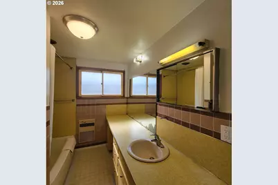 47858 W 1st St, Oakridge, OR 97463 - Photo 22