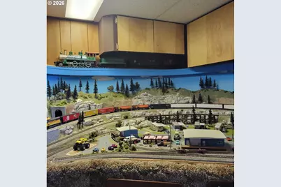 47858 W 1st St, Oakridge, OR 97463 - Photo 26
