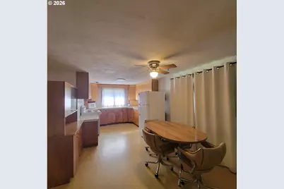 47858 W 1st St, Oakridge, OR 97463 - Photo 16
