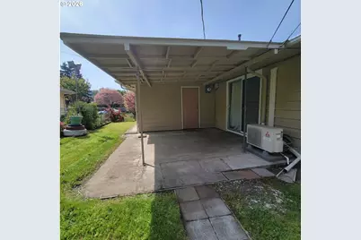 47858 W 1st St, Oakridge, OR 97463 - Photo 32
