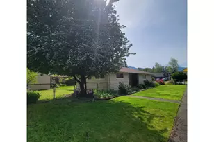 47858 W 1st St, Oakridge, OR 97463 - Photo 38
