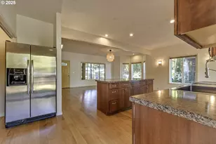 6675 Northeast Birch Street, Hillsboro, OR 97124 - Photo 12