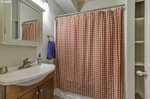 6675 Northeast Birch Street, Hillsboro, OR 97124 - Photo 18