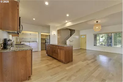 6675 NE Birch St, Hillsboro, OR 97124 - Photo 10