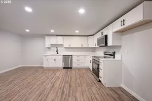 5775 SE Cesar E Chavez Blvd, Portland, OR 97202 - Photo 36