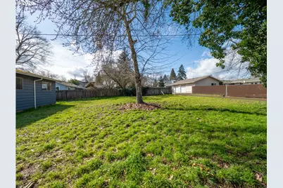 442 NW 4th Ave, Canby, OR 97013 - Photo 12