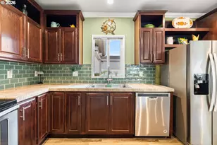 721 Oriental Ct, Molalla, OR 97038 - Photo 8