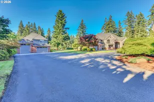 21020 S Meadowridge Ct, Oregon City, OR 97045 - Photo 24