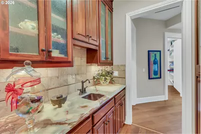21020 S Meadowridge Ct, Oregon City, OR 97045 - Photo 10
