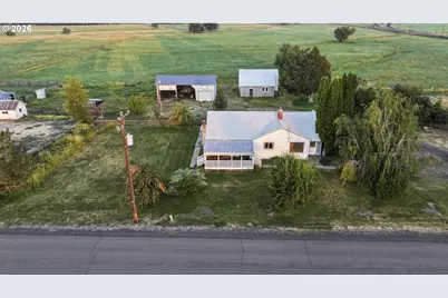 74822 Lower Diamond Ln, Wallowa, OR 97885 - Photo 2