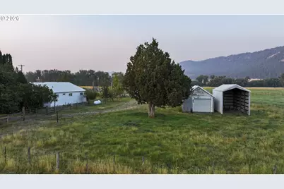 74822 Lower Diamond Ln, Wallowa, OR 97885 - Photo 18