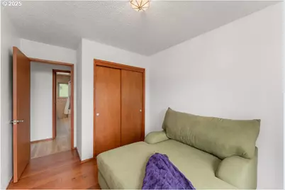 402 Northside Rd, Sutherlin, OR 97479 - Photo 10