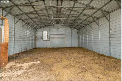 402 Northside Rd, Sutherlin, OR 97479 - Photo 24