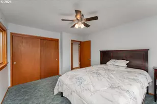 402 Northside Rd, Sutherlin, OR 97479 - Photo 10