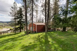 402 Northside Rd, Sutherlin, OR 97479 - Photo 28