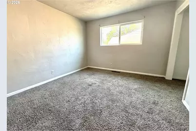 621 Irving Dr, Myrtle Creek, OR 97457 - Photo 14