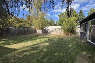 621 Irving Dr, Myrtle Creek, OR 97457 - Photo 28