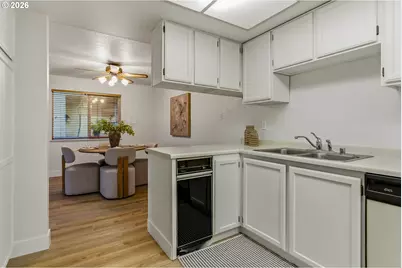 1621 NE 113th St #122, Vancouver, WA 98686 - Photo 6