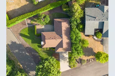 3710 SE Brendon Ct, Milwaukie, OR 97267 - Photo 4