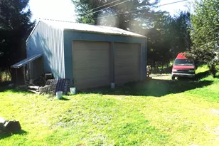 56710 Dillard Dr, Coquille, OR 97423 - Photo 26
