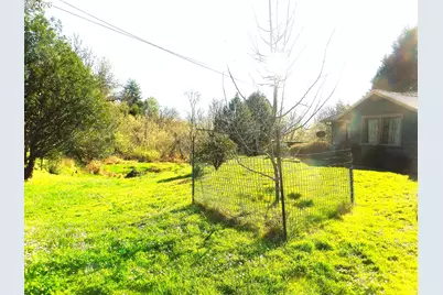 56710 Dillard Dr, Coquille, OR 97423 - Photo 24