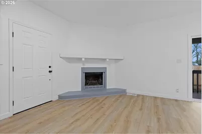 9828 SE Ellis St, Portland, OR 97266 - Photo 6