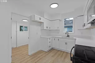 9828 SE Ellis St, Portland, OR 97266 - Photo 10