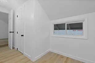 9828 SE Ellis St, Portland, OR 97266 - Photo 24