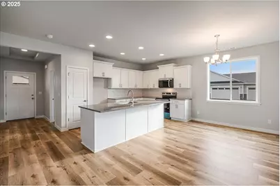 430 S Elm St, Yamhill, OR 97148 - Photo 10