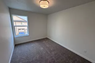 360 SE Shetterly Dr, Dallas, OR 97338 - Photo 22