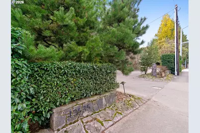 13635 SW Hall Blvd, Portland, OR 97223 - Photo 2