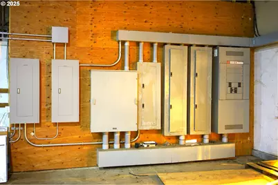 1885 Anunsen Ct NE, Salem, OR 97301 - Photo 14