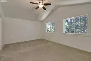 20028 Berge View Ave, Oregon City, OR 97045 - Photo 16