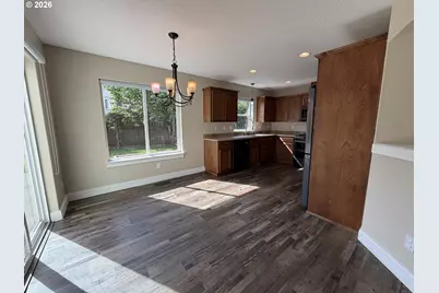 1113 SW Sequoia Ln, Dallas, OR 97338 - Photo 2