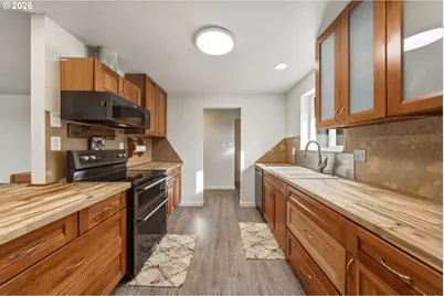 1321 College St, Milton-Freewater, OR 97862 - Photo 8