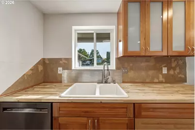 1321 College St, Milton-Freewater, OR 97862 - Photo 6