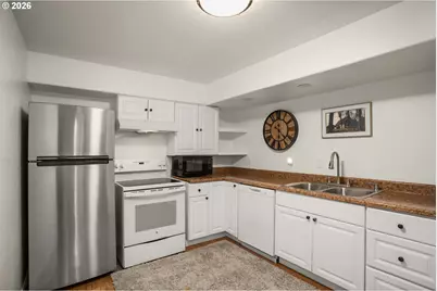 12040 NW Lovejoy St, Portland, OR 97229 - Photo 18