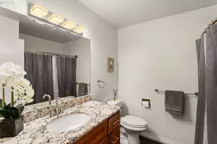 12040 NW Lovejoy St, Portland, OR 97229 - Photo 24