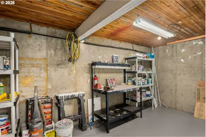 12040 NW Lovejoy St, Portland, OR 97229 - Photo 30